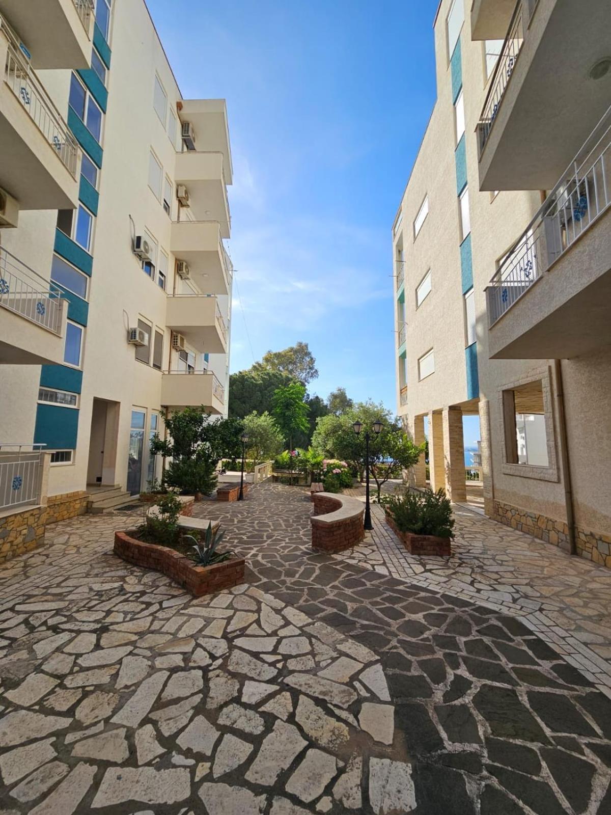 Redsun Apartment วญอเรอ ภายนอก รูปภาพ