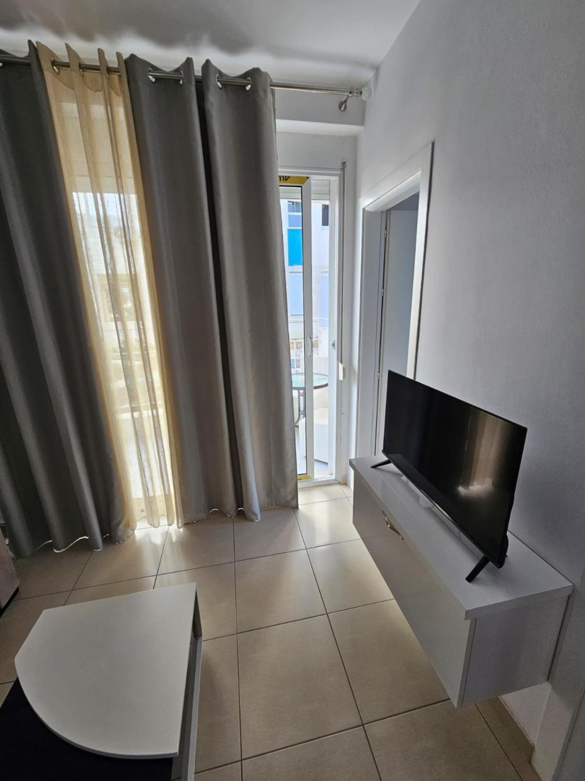 Redsun Apartment วญอเรอ ภายนอก รูปภาพ