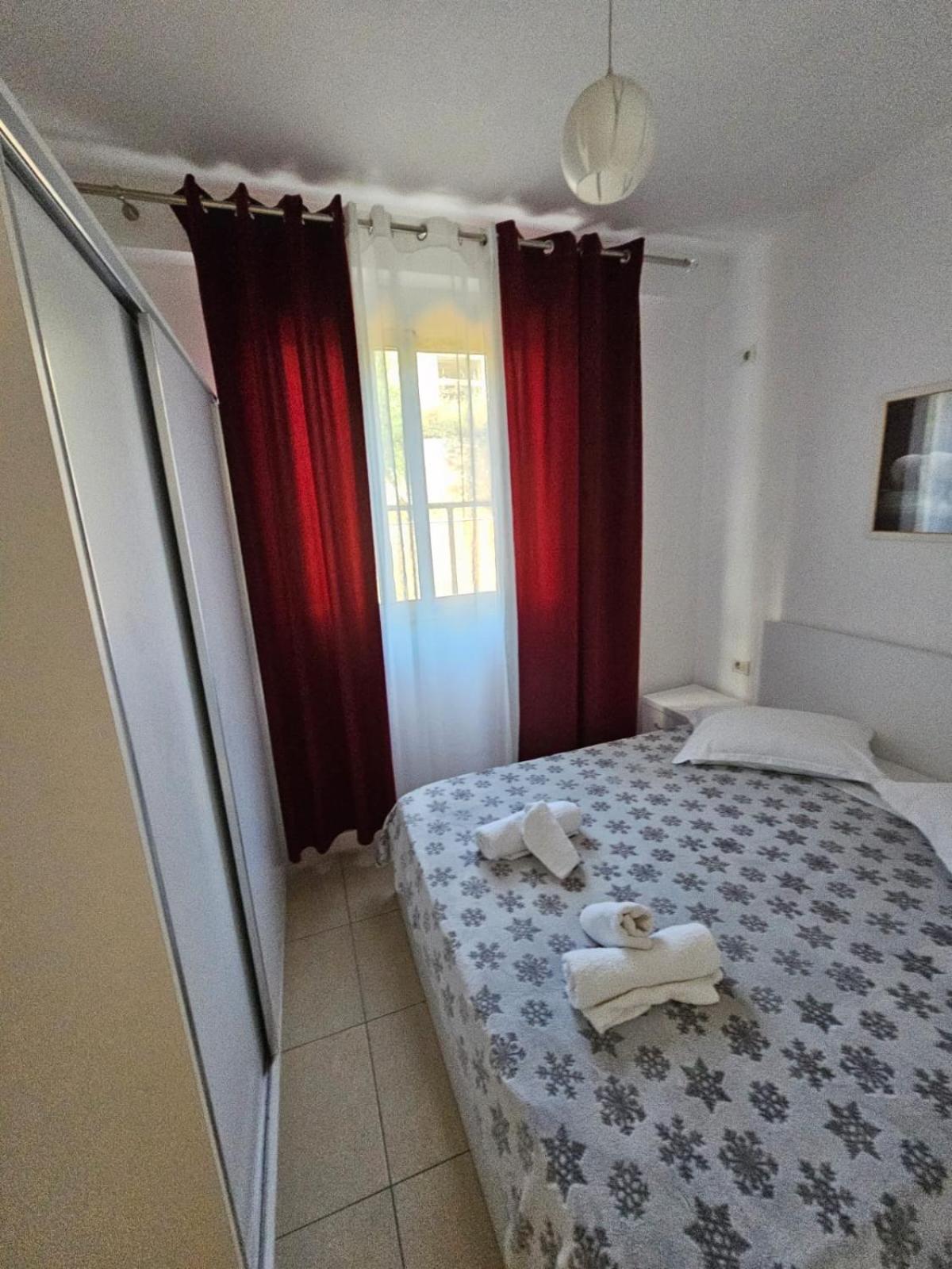 Redsun Apartment วญอเรอ ภายนอก รูปภาพ