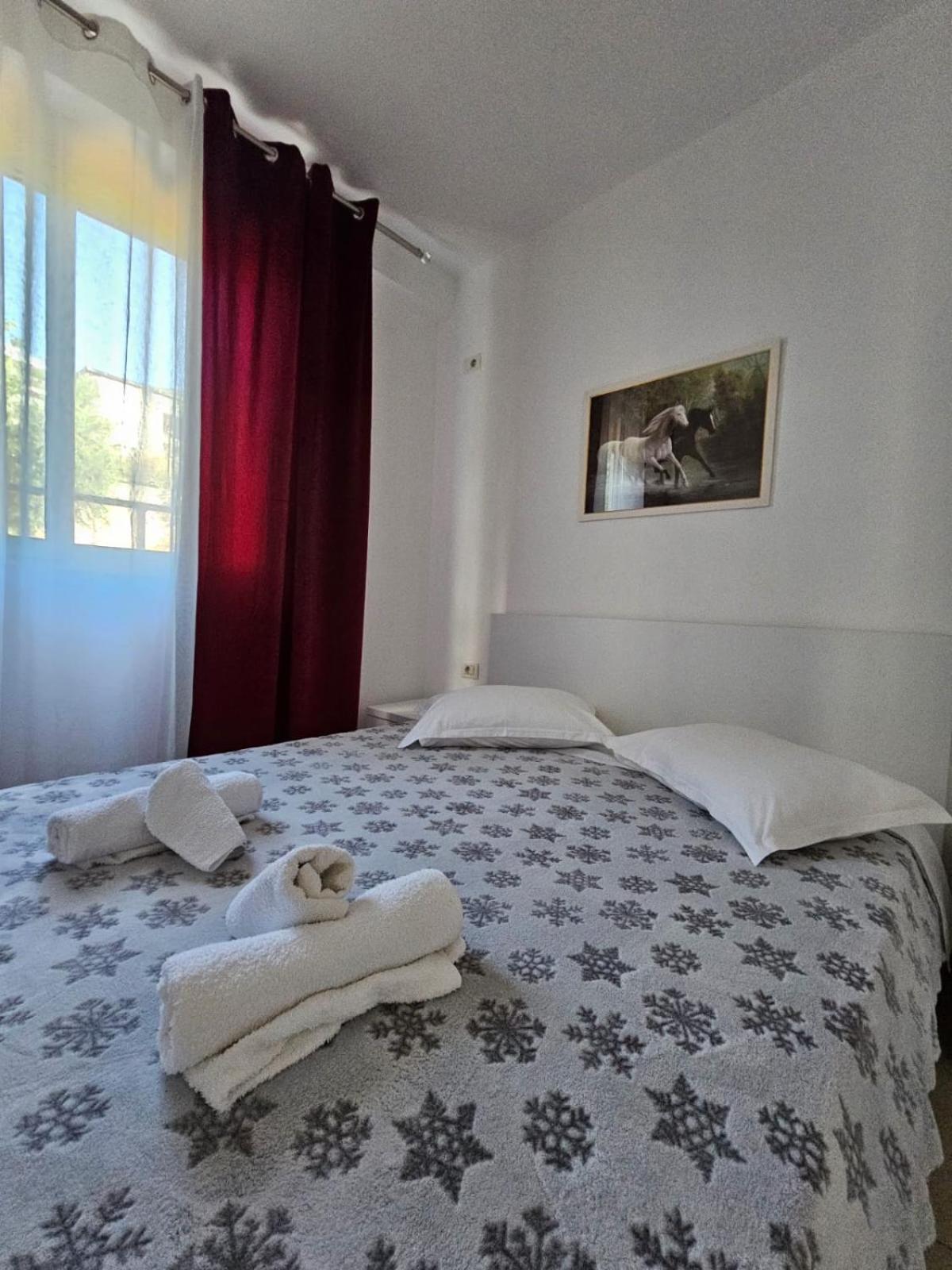 Redsun Apartment วญอเรอ ภายนอก รูปภาพ