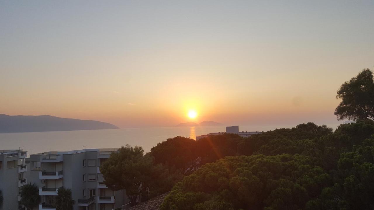 Redsun Apartment วญอเรอ ภายนอก รูปภาพ